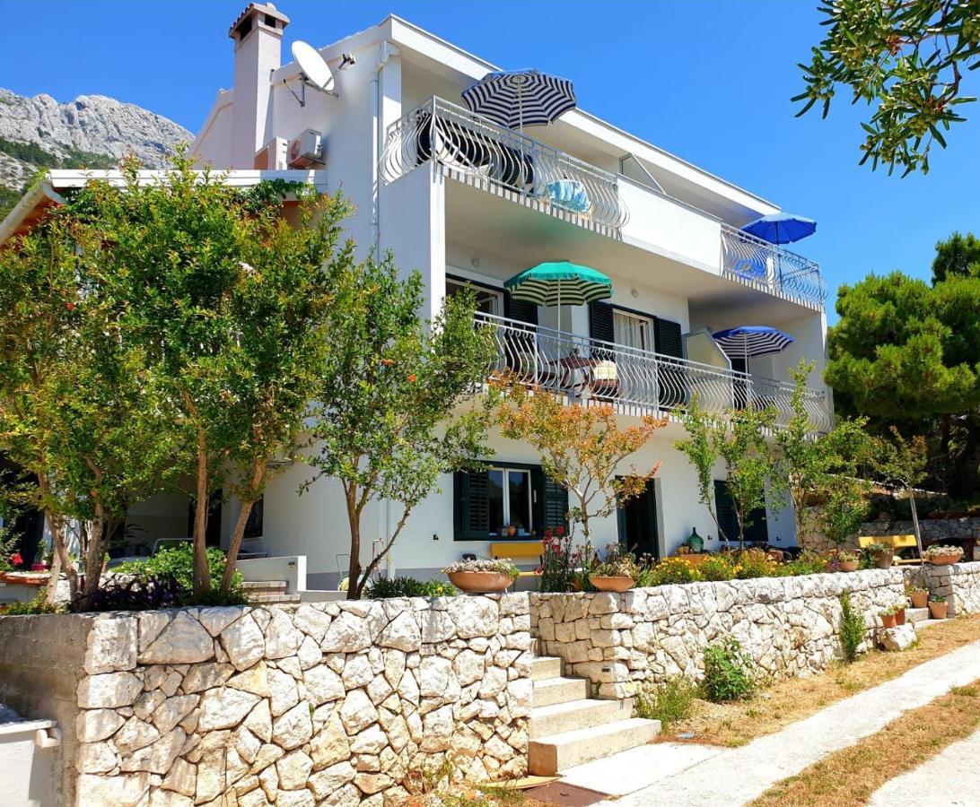 Apartments Kuzmanic Omiš Eksteriør bilde